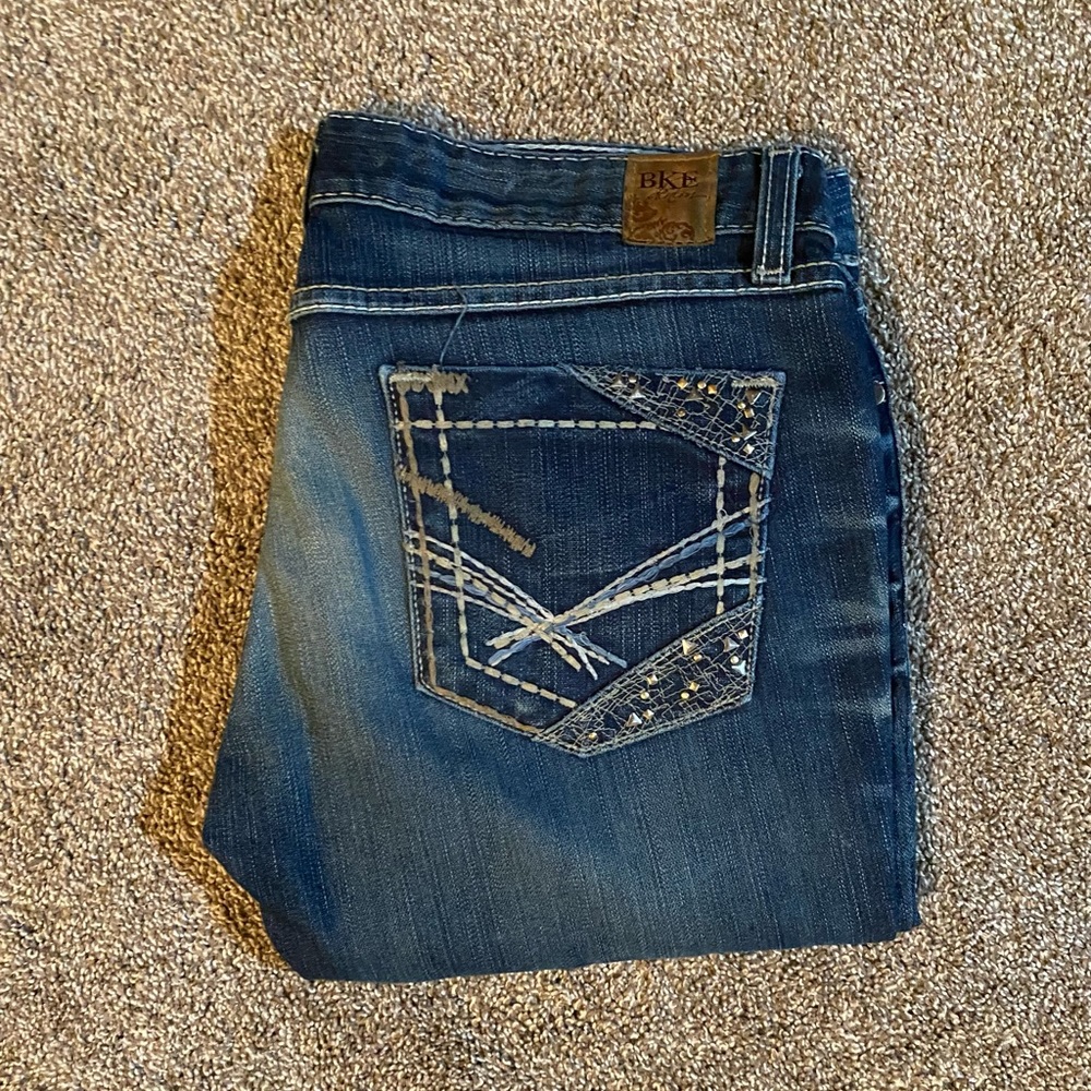 Women’s Buckle jeans, barely worn, they just don’t fit me anymore